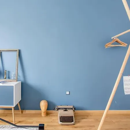Apartman Eclectic And Boutique Designers With Parking